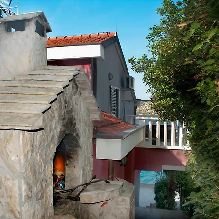 Apartman Beautiful 6 Metres From Sea