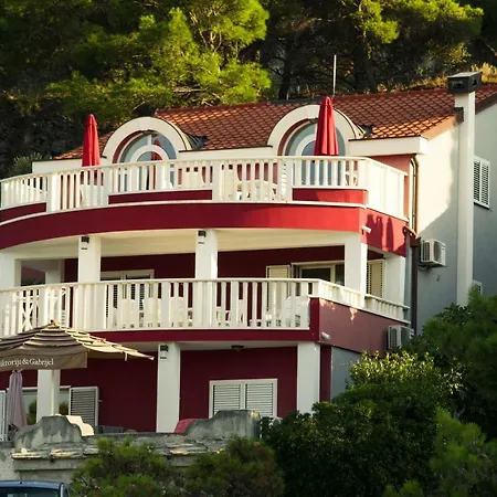 Apartment Beautiful 6 Metres From Sea Grebastica