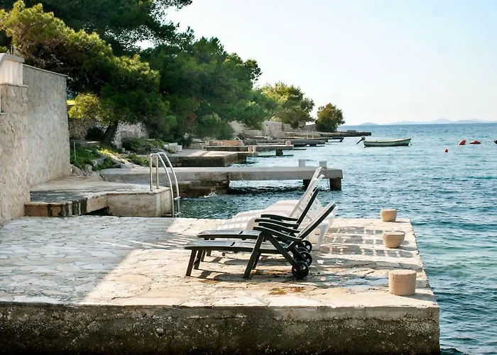 Apartman Beautiful 6 Metres From Sea