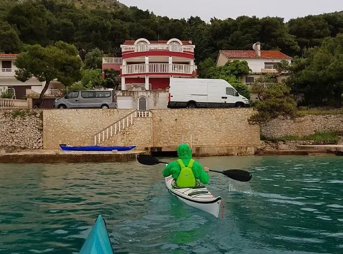 Beautiful 6 Metres From Sea