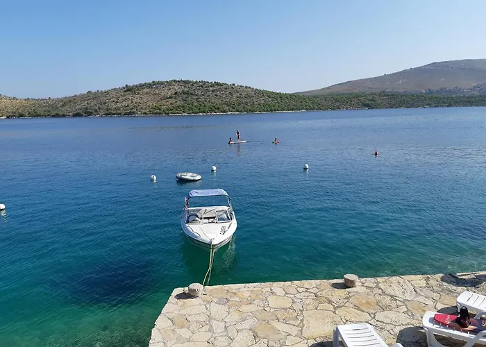 Apartman Beautiful 6 Metres From Sea *