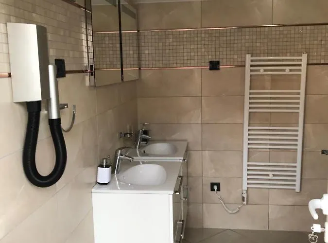 Beautiful 6 Metres From Sea Apartman *